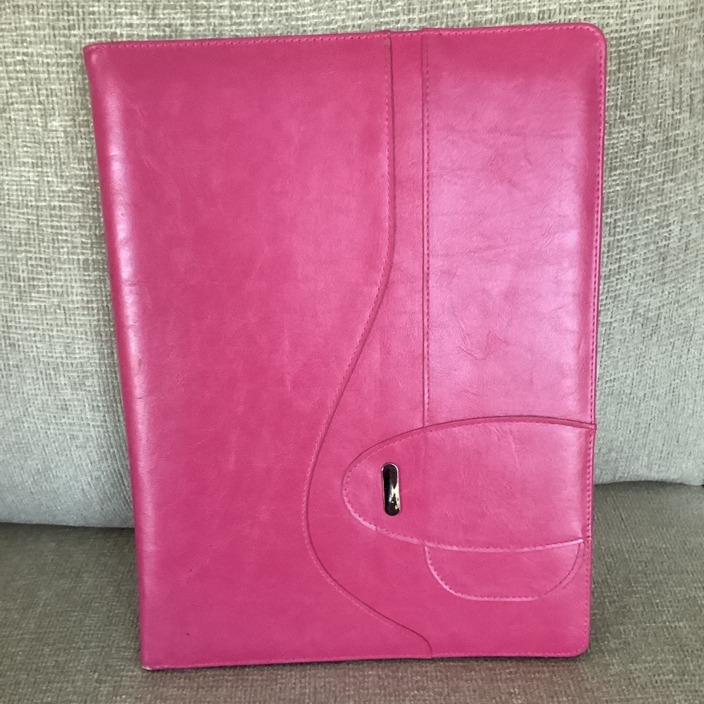 Buxton Pink Leather Portfolio